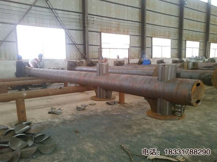 Φ273、Φ325懸臂式交通標志桿加工廠家